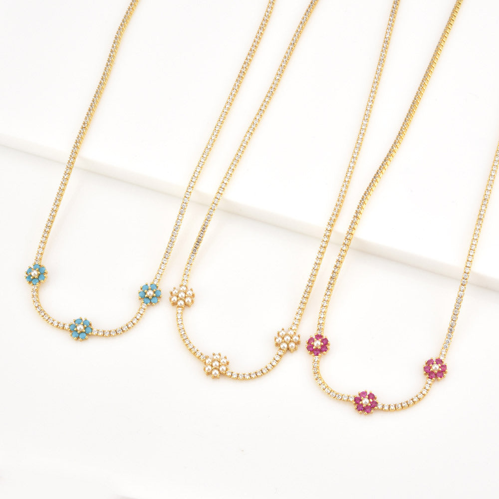 Pearly Flower Necklace