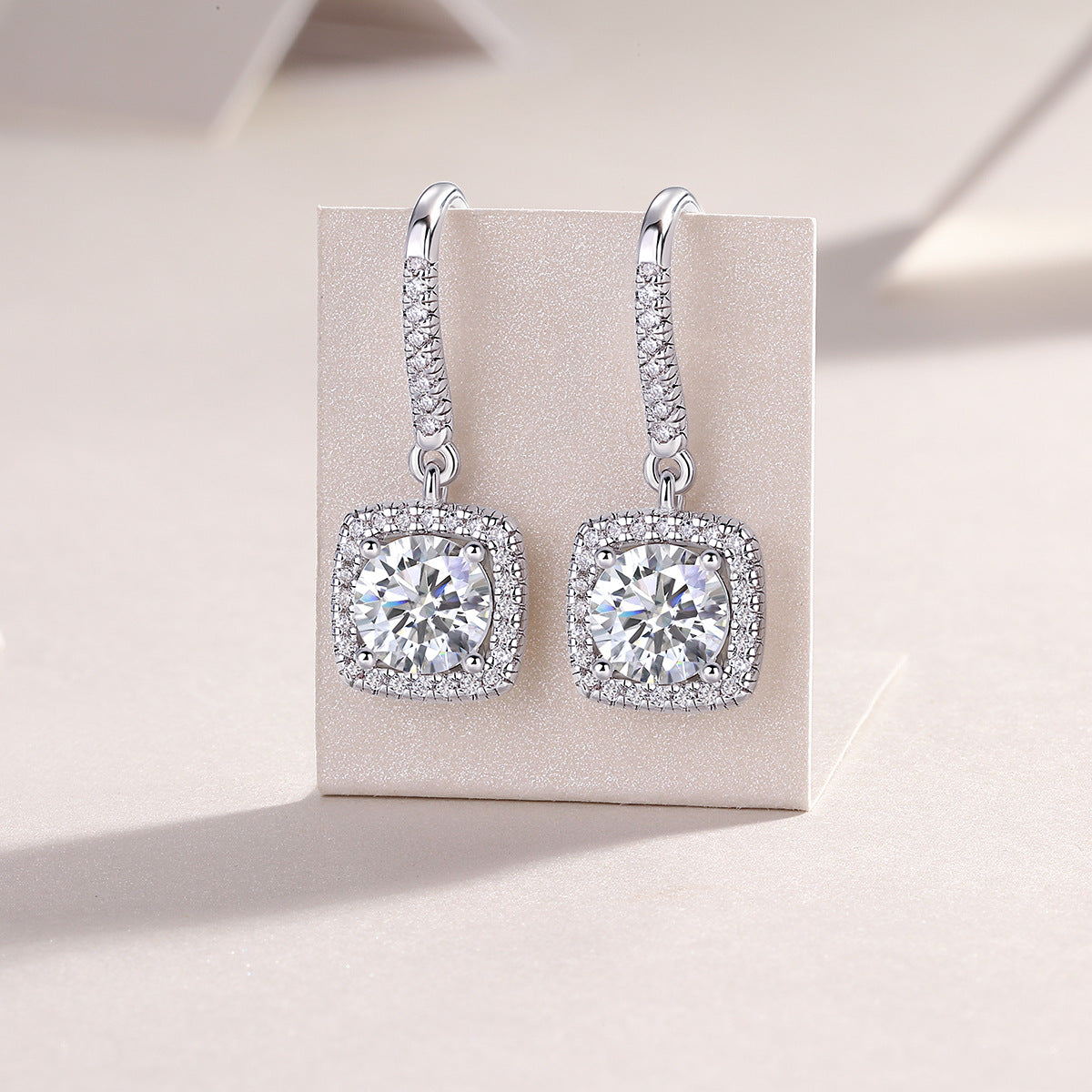 Gemaria Moissanite Earing