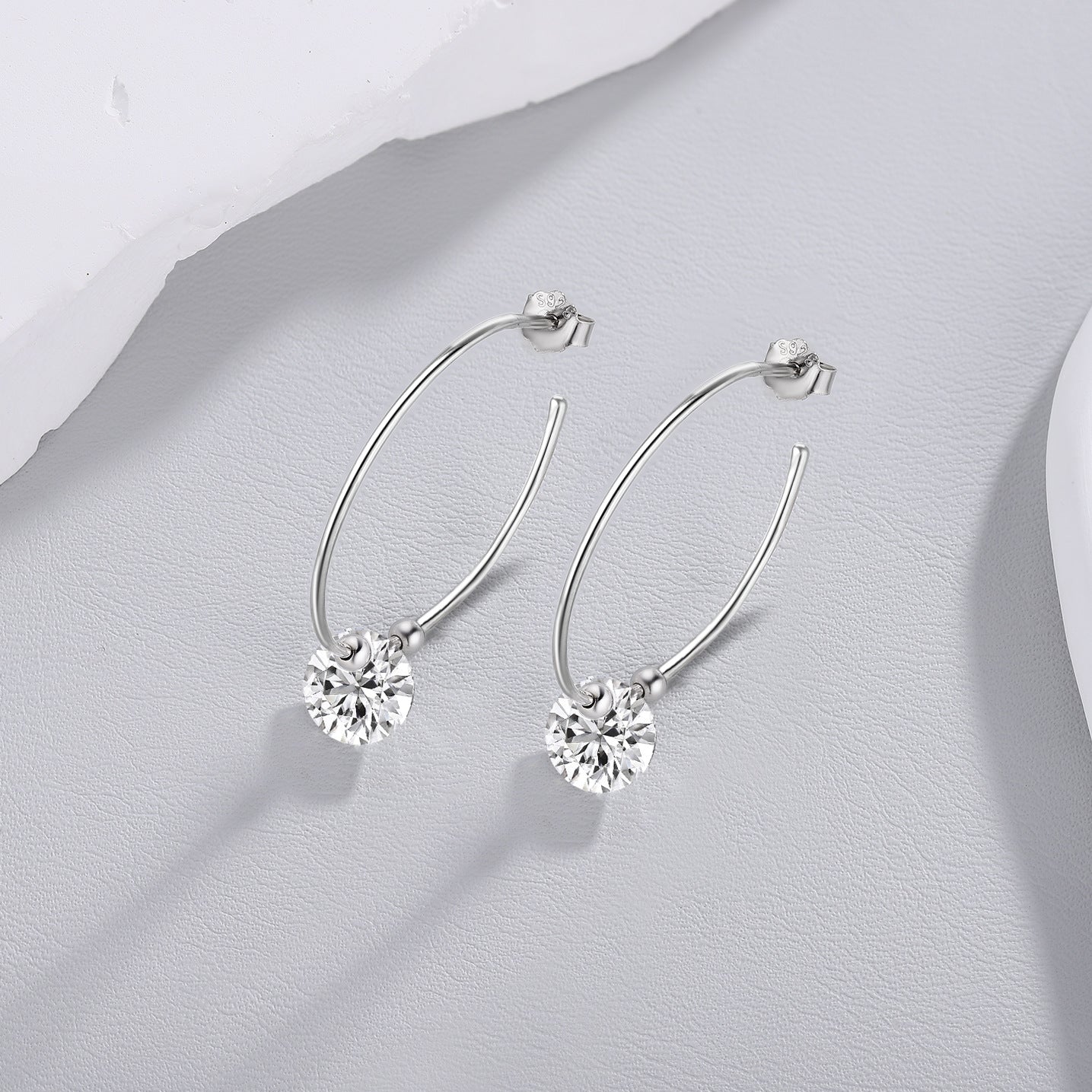 Radiant Moissanite Earring