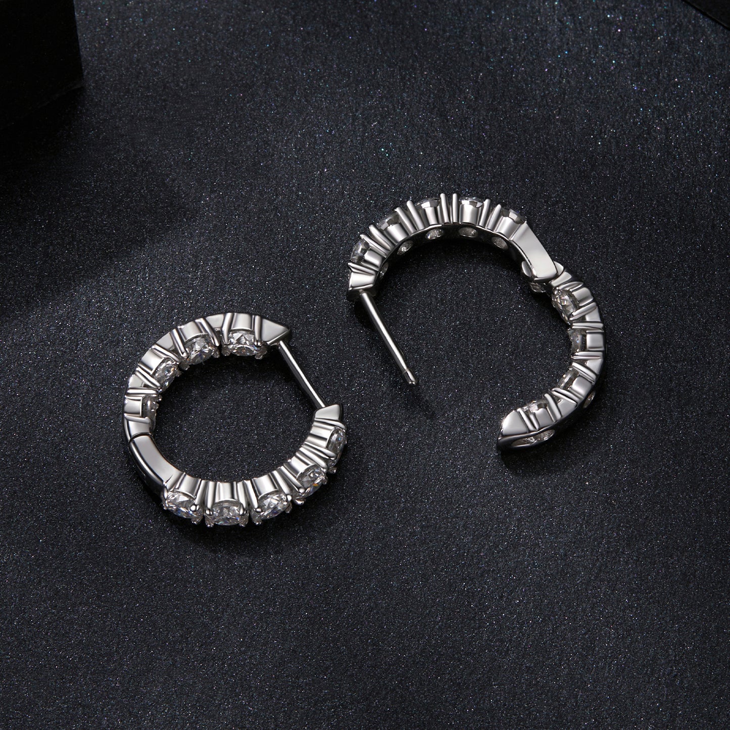 Mossaré Moissanite Earring
