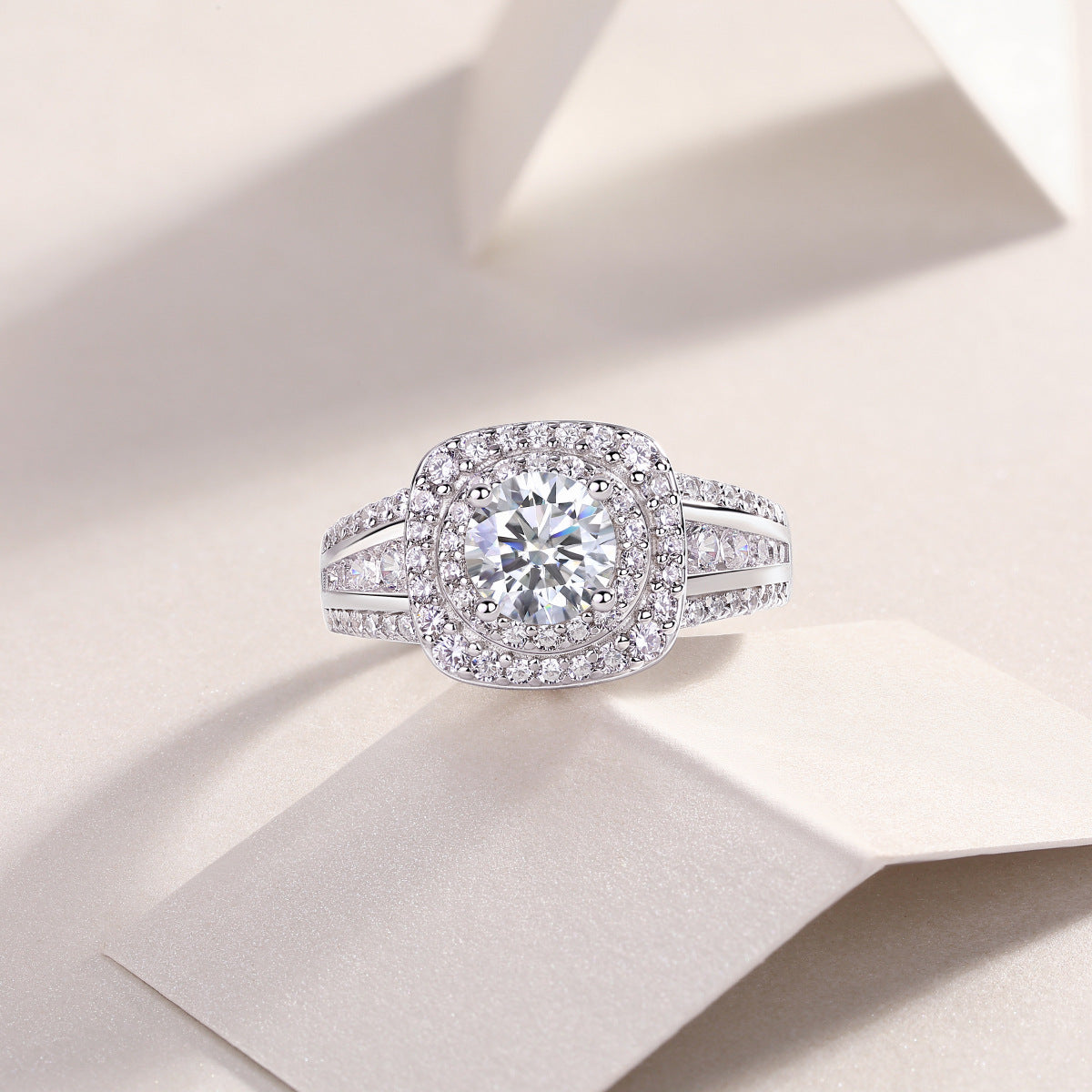 Queen’s Moissanite Ring