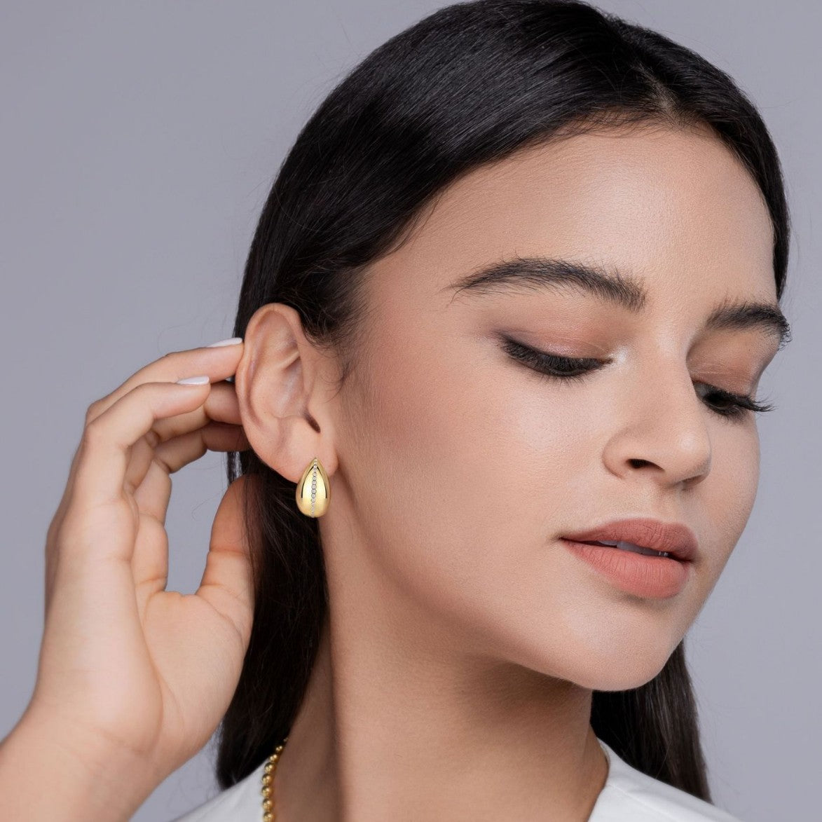 Saphiné Moissanite Ear Studs