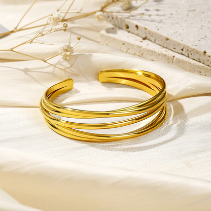 Linea Bangle